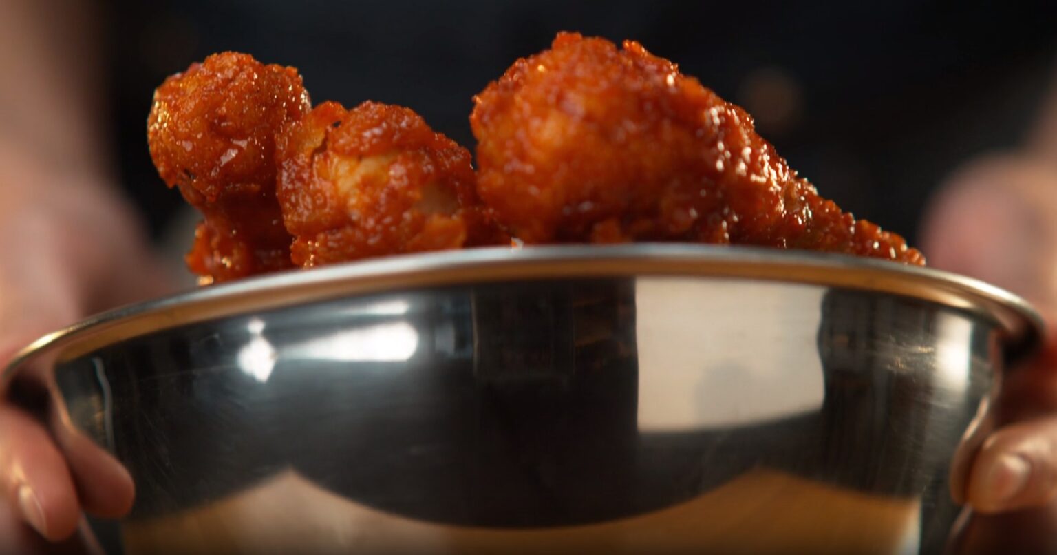 How Many Chicken Wings Per Person? Choosing the Right Amount For Any